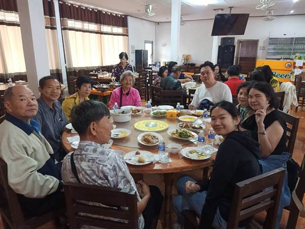 ร้านอาหารปางเดื่อ สปป.ลาว