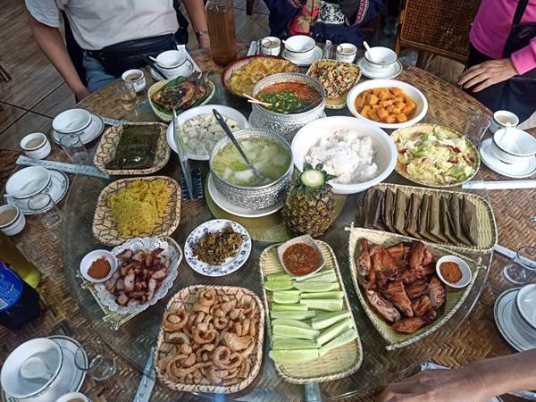 ร้านอาหารไทลื้อ สิบสองปันนา